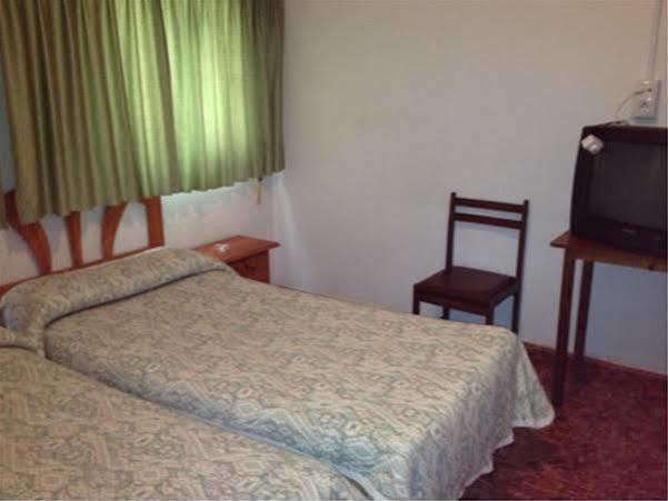 Pension Americano Almeria Bagian luar foto